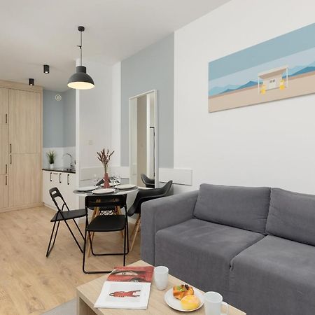 Wola Pet-Friendly Apartments With Ac Slawinska By Noclegi Renters 바르샤바 외부 사진